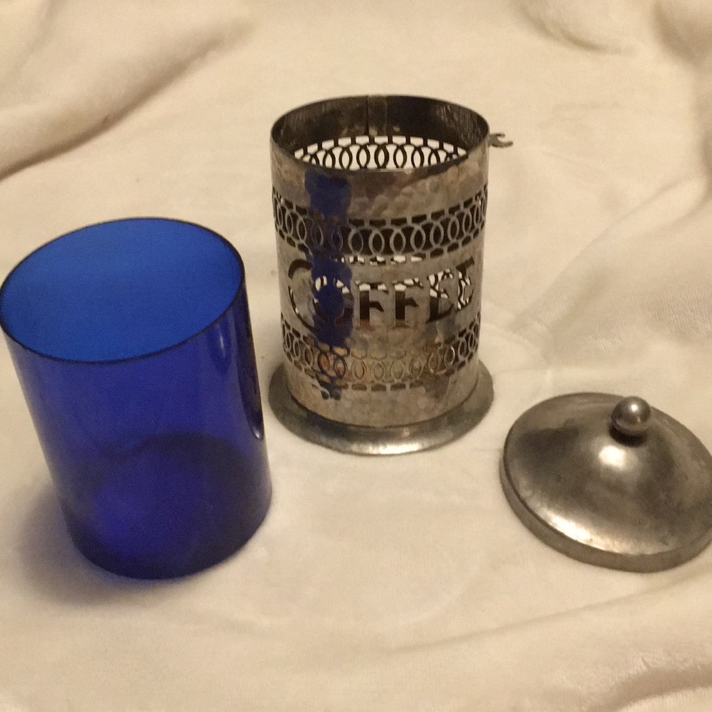 Gift to Customer Coffee Canister - Picture 2 of 3